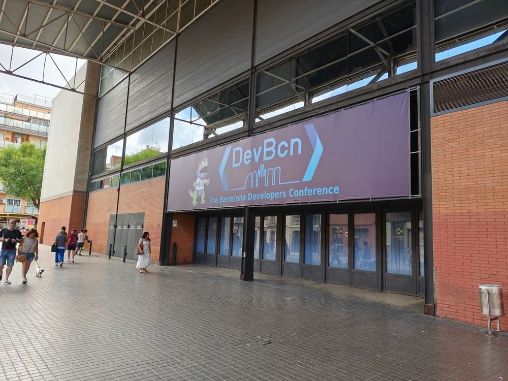 Entrance for DevBcn for days 9 and 10