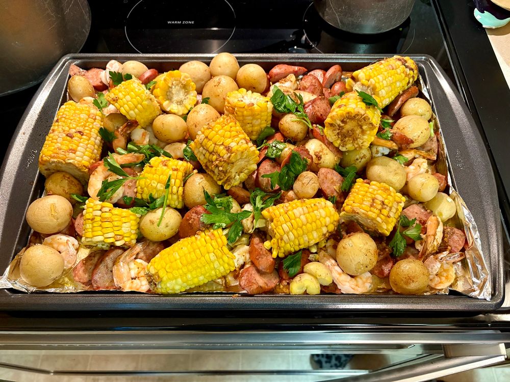 Sheet pan seafood boil 🍤🌽