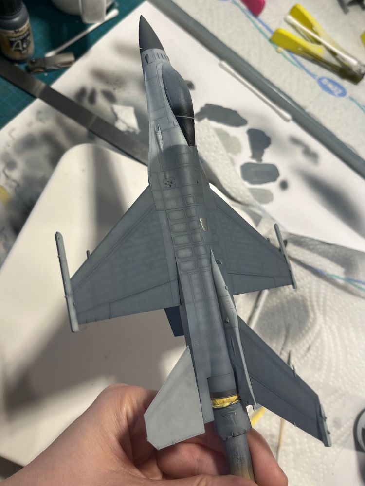 End result for my f-16 model for this weekend.
The paintwork except some small details is done.