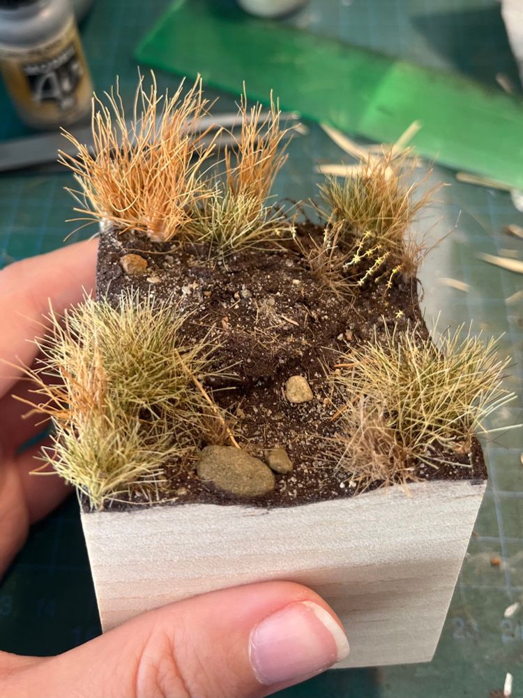 Tiny swamp base now with grass tufts in different lengths and actually very different materials