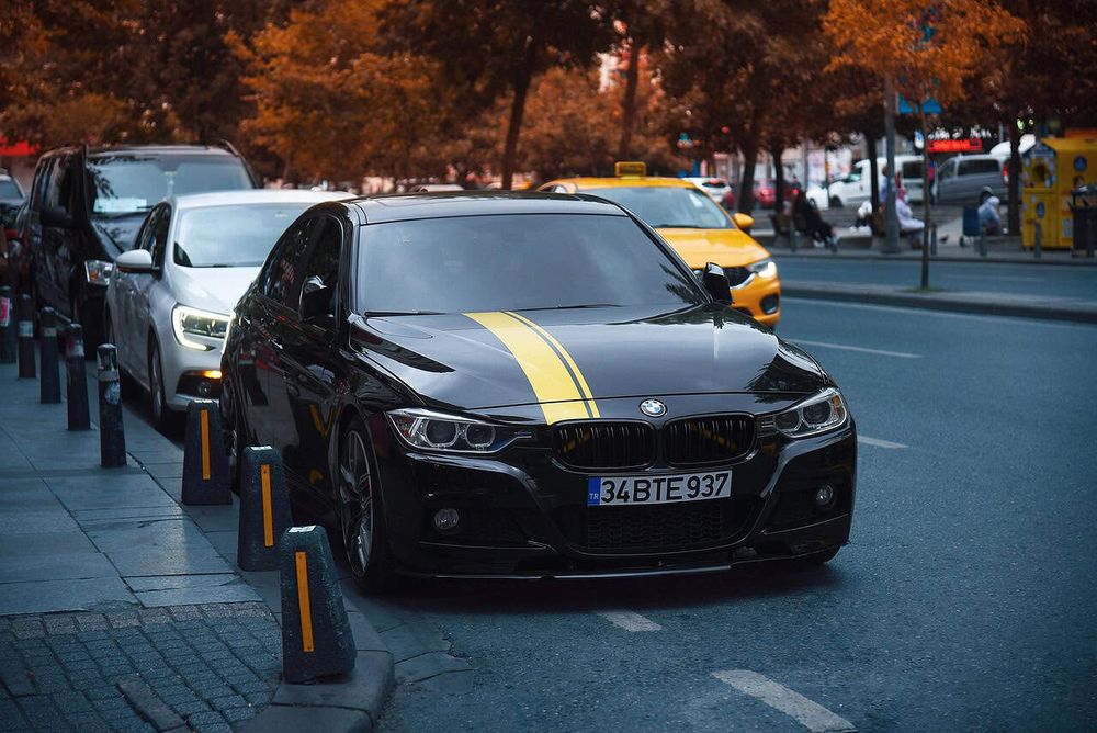 The color of your car may be heating your street—and your city