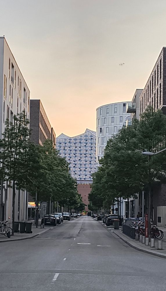 Elbphilharmonie in der Hafencity fotografiert 
