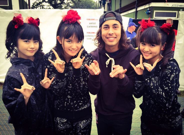 Vic Fuentes from Pierce The Veil (PTV) with Babymetal 