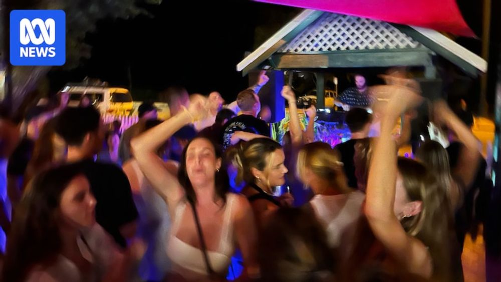 Residents who live near pubs, clubs and restaurants in NSW will have to sign clause deterring them from making noise complaints