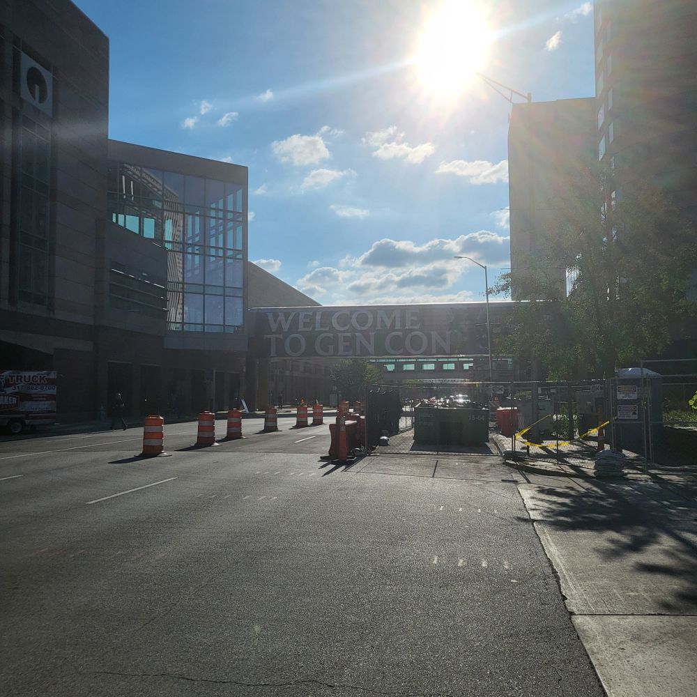 Photo of an Indianapolis street with a WELCOME TO GEN CON banner