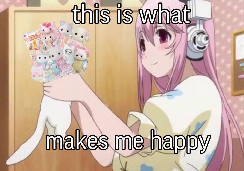 this is what makes me happy ft super sonico holding a bunch of calico critters/sylvanian families <3 
