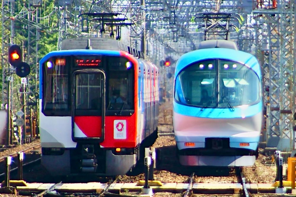 近鉄ミャクミャクトレイン×ミジュマルライナー
伊勢中川駅