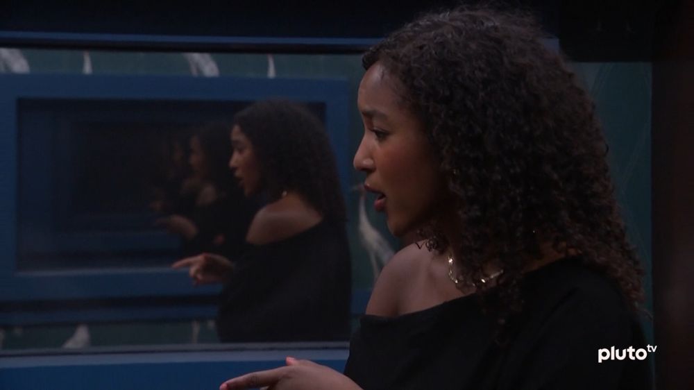 Ashley and mirrors of Ashley.