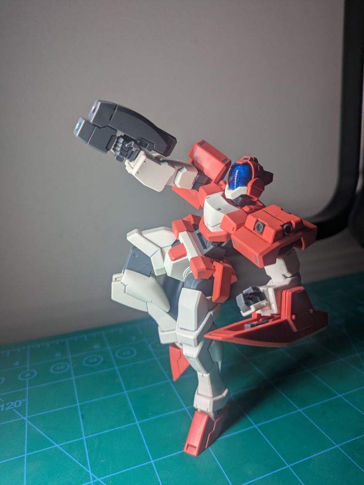 One legged pose of the HGAGE RGE-B790 Genoace