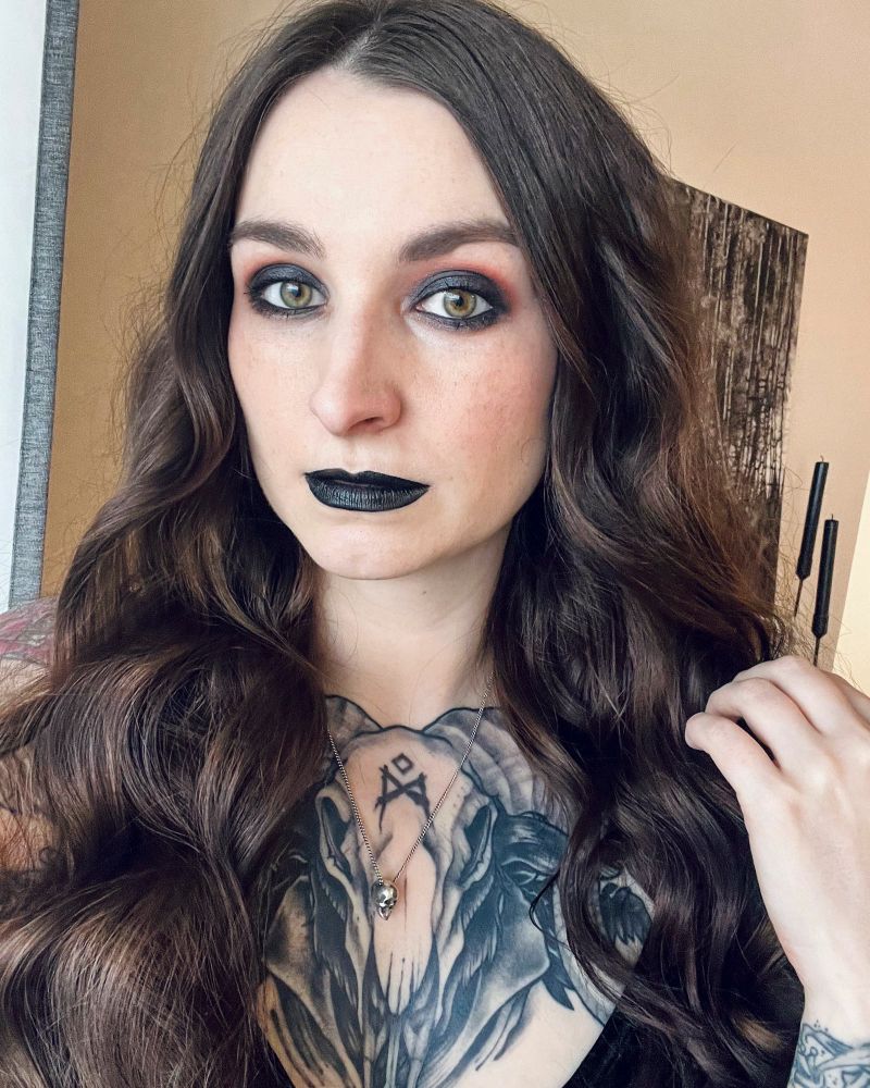 Selfie of a tattooed woman