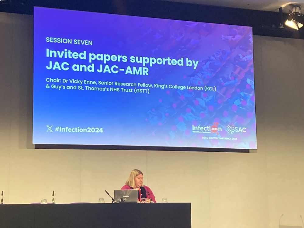 Chair Vicky Enne introducing the JAC and JAC-AMR supported session at the BSAC WInter Conference 2024