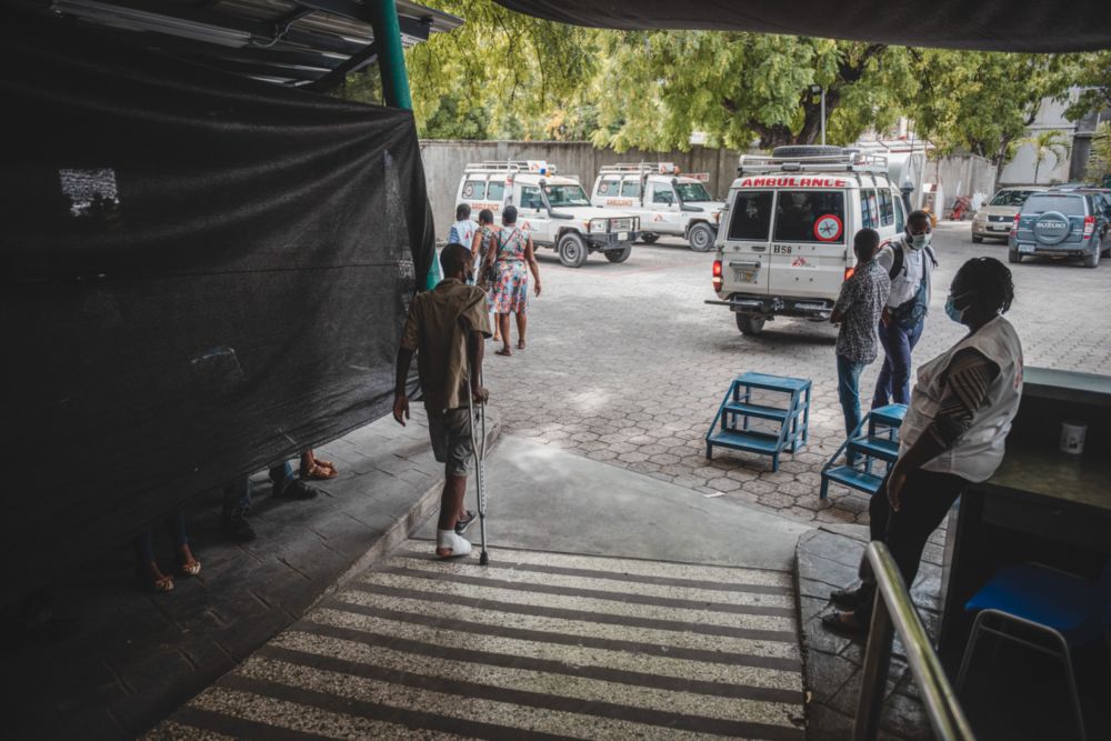 Haiti: MSF denounces obstruction of ambulance | Doctors Without Borders / Médecins Sans Frontières (MSF ...