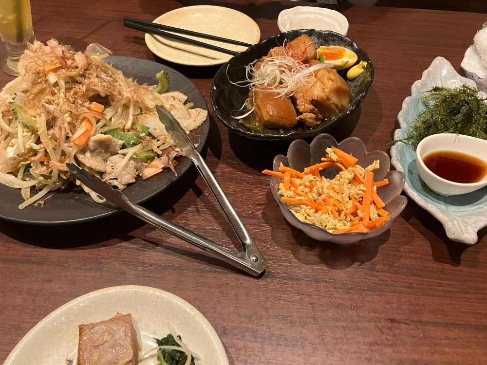 沖縄料理の写真
ゴーヤチャンプル
ラフテー
にんじんしりしり
うみぶどう