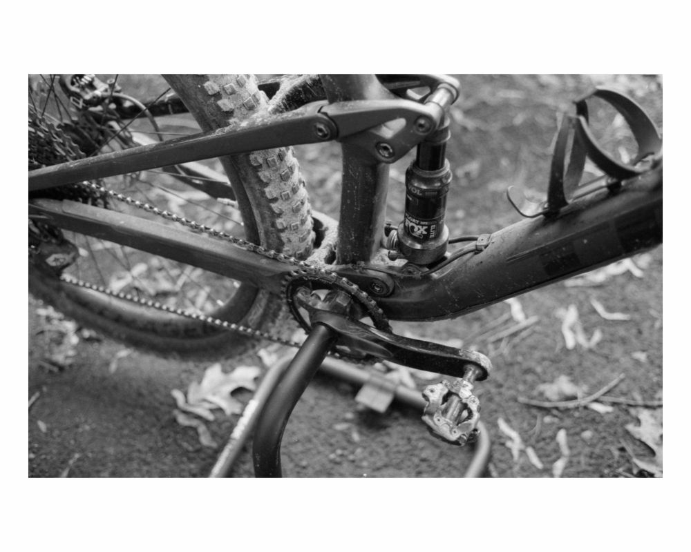 Full suspension mtb detail in black and white