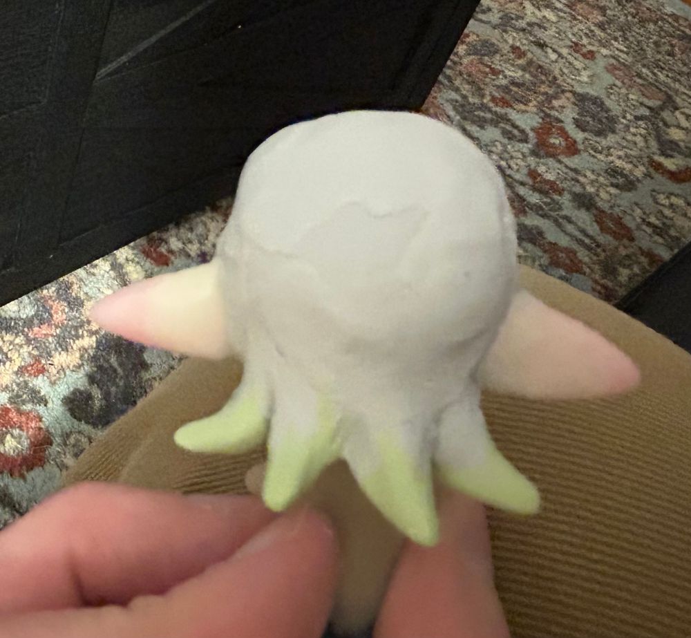 the sculpture from behind