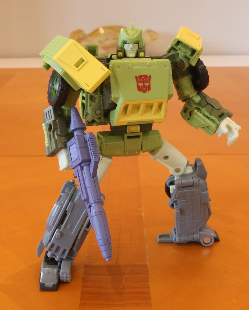 Studio Series Springer (SS-86-30) in robot mode.