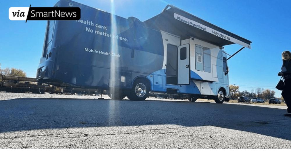 Mobile abortion clinics are an "ingenious" solution to the post-Dobbs landscape (Salon)