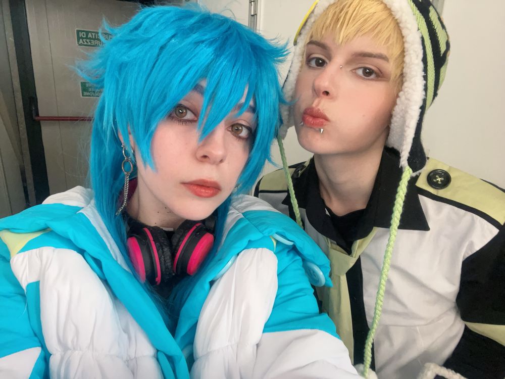 Picture of myself in cosplay of Aoba Seragaki and my friend as Noiz from DMMd/DRAMAtical Murder
