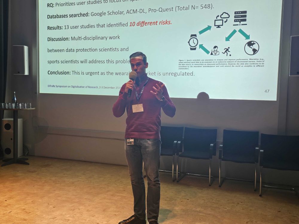 Dr Juraj Sikra presents his research.