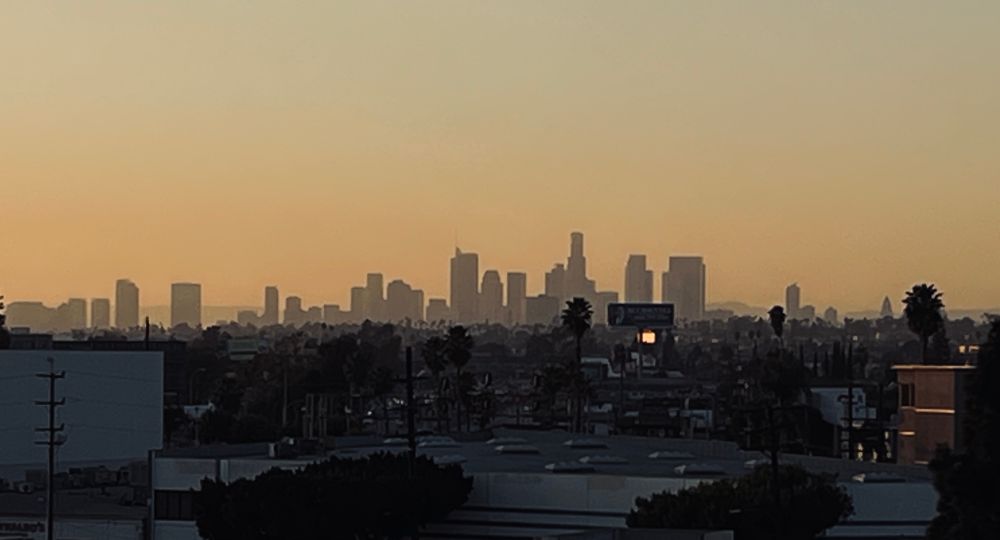 Picture of the LA city at sunset 