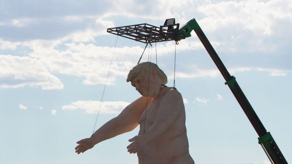 43-foot nude Trump statue assembled just outside of Las Vegas, sparking conversation