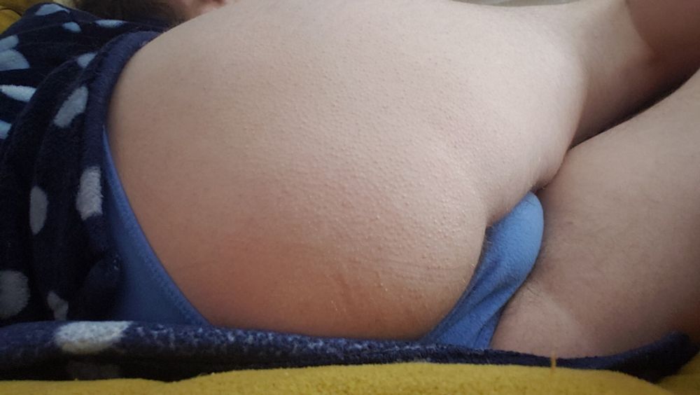 oh no shes rolling over! youre probabably gonna end up pinmed under her ass or bulge at this point. id say better luck next time but i cant help but suspect that was the goal all along