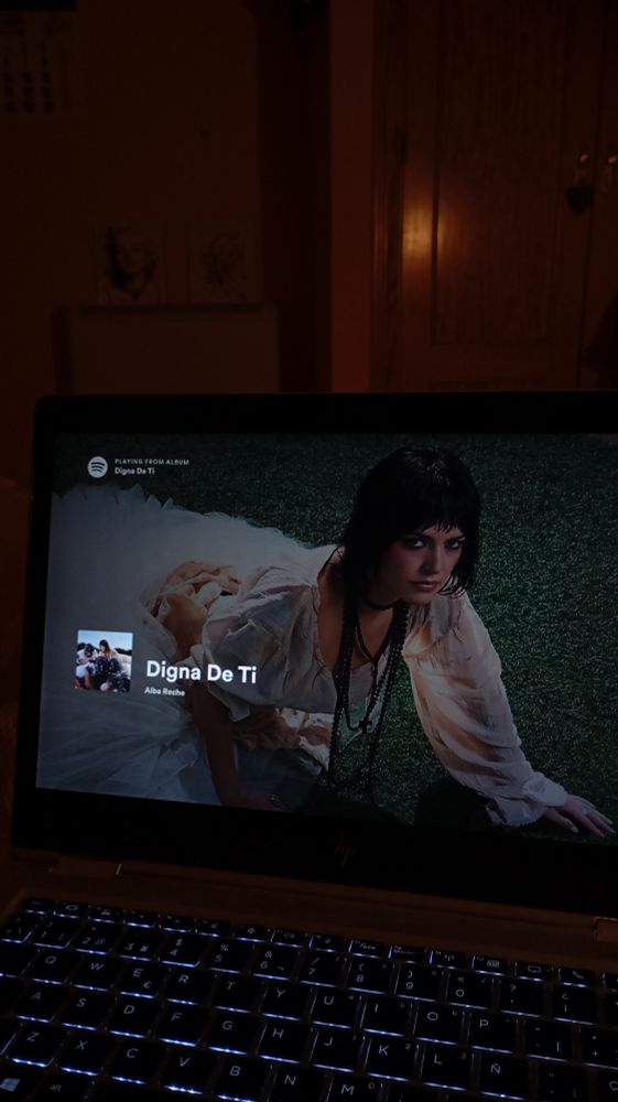 "Digna de tí" de Alba Reche
