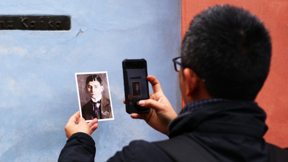 "Ob wir Kafka jemals verstehen werden...?" - Lorenz Wesemann über die Ausstellung "Kafkas Echo"