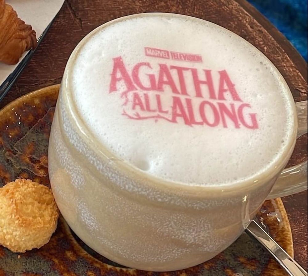 Disney Cruise Line propose de nouvelles boissons spéciales inspirées de Agatha All Along | Disneyphile