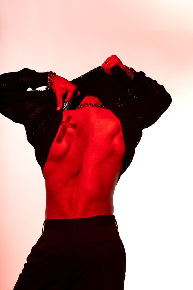 Portrait shit by Maeva