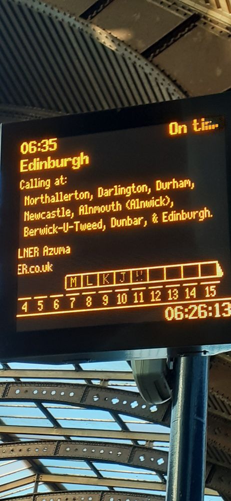Train departure board. 06
35 LNER to Edinburgh.