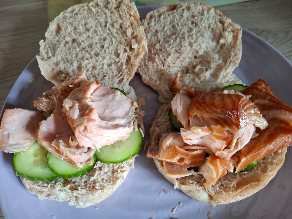 Fresh hot smoked salmon with cucumber & lemon