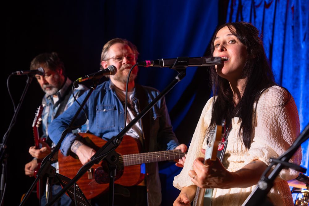 Peter Bruntnell, Danny George Wilson, Hannah White