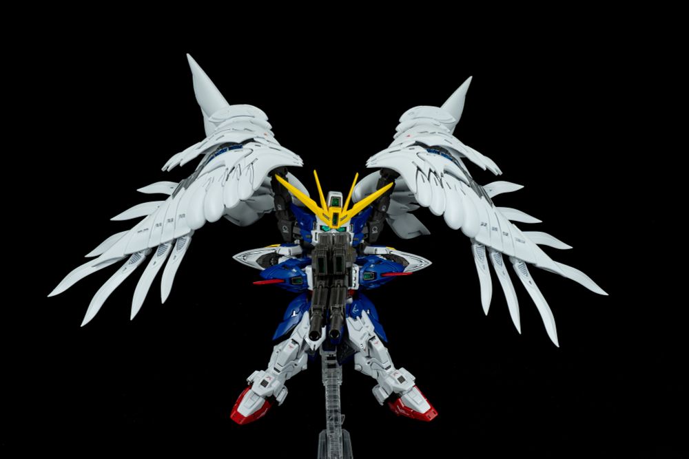 Master Grade Super Deformed (MGSD) Wing Zero (Endless Waltz Version)