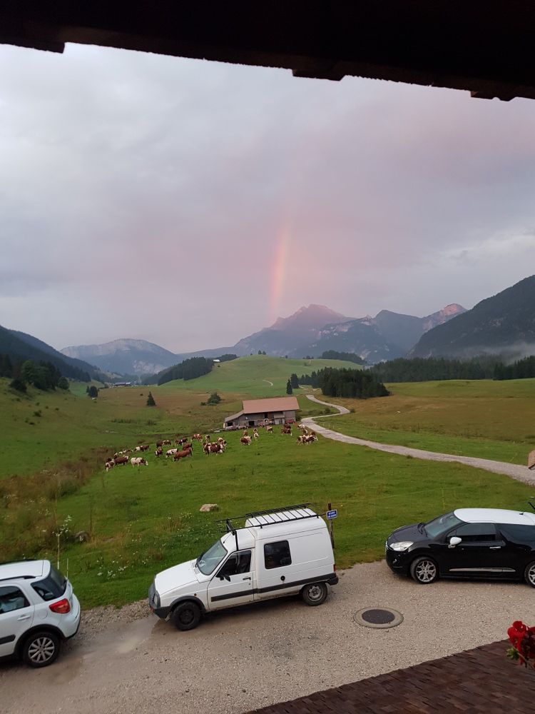 Le plateau des Glières depuis notre gîte.