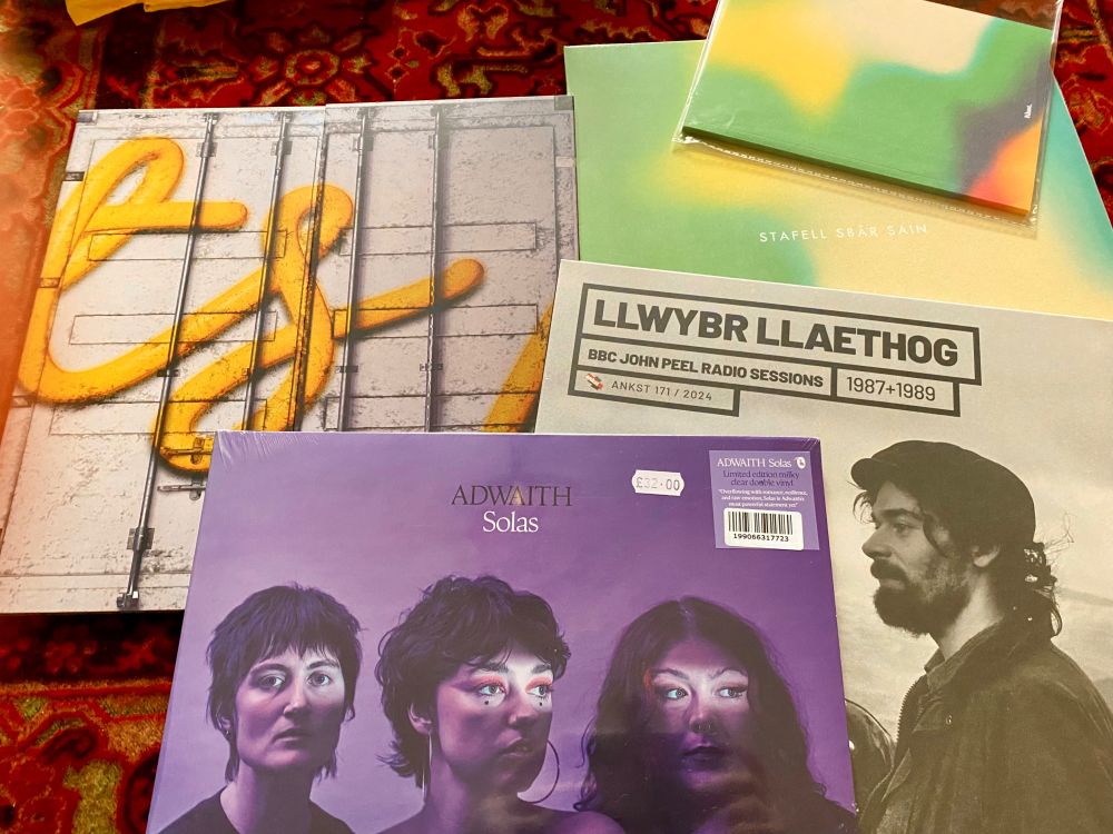 4 Vinyl LPs  from Welsh Bands - compilations Adwaith 
@adwaithmusic.bsky.social, Gruff Rhys @gruffrhys.bsky.social , Llwybr Llaethog, Klust. 