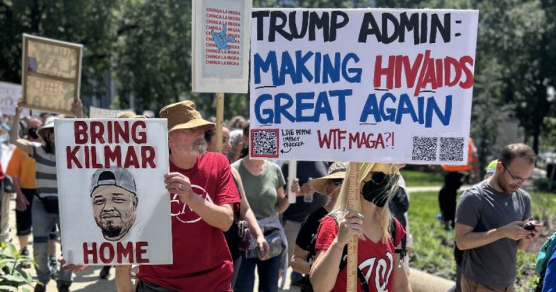 Thousands call on the Trump administration to return Kilmar Abrego Garcia