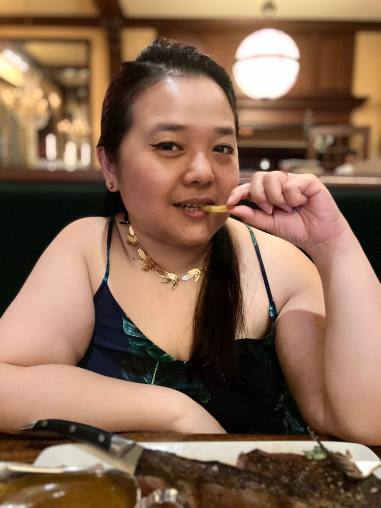 LazyRegenesis eating a french fry 