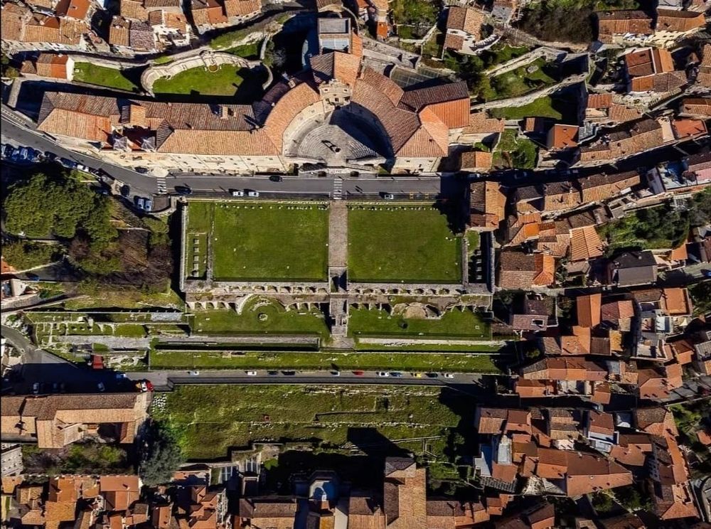 Templo de Fortuna Primigenia en Palestrina, Italia