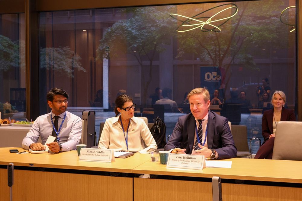 Pasi Hellman, Nicole Goldin, and attendees at the Poverty & Fragility Companion Report – Fragility at the Core of Global Poverty event in New York.