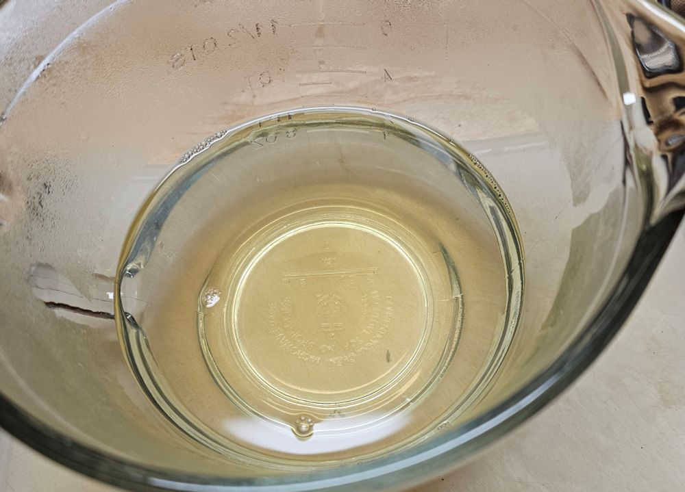 Beautiful clear yellow dashi