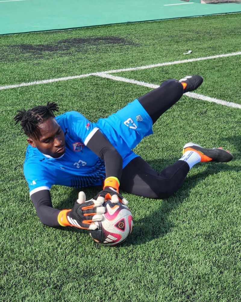 Een van de doelmannen van Sint Maarten: Cartalino Joseph. 