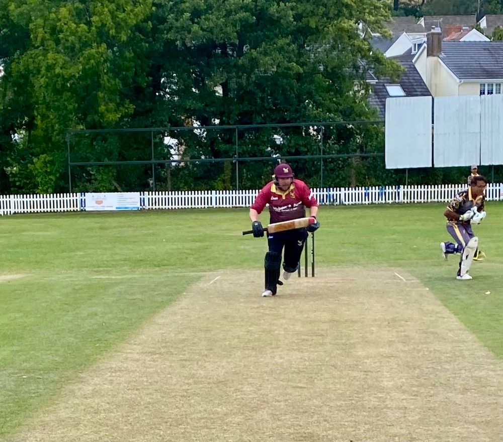 Mike Fussell batting 