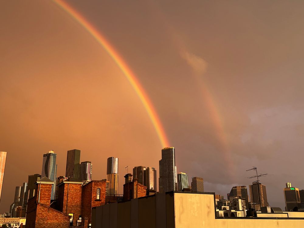 Double rainbow in the skyyy
