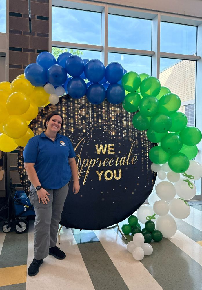 Last week, our Employee Assistance Program hosted Honoring Educators & Prioritizing Wellness with fitness classes, workshops, massages, and putt-putt . Thank you to our dedicated teachers and staff for your continued commitment to student success and well-being. 🙌🍎 #WellnessAtWork #OneTeamOneAPS