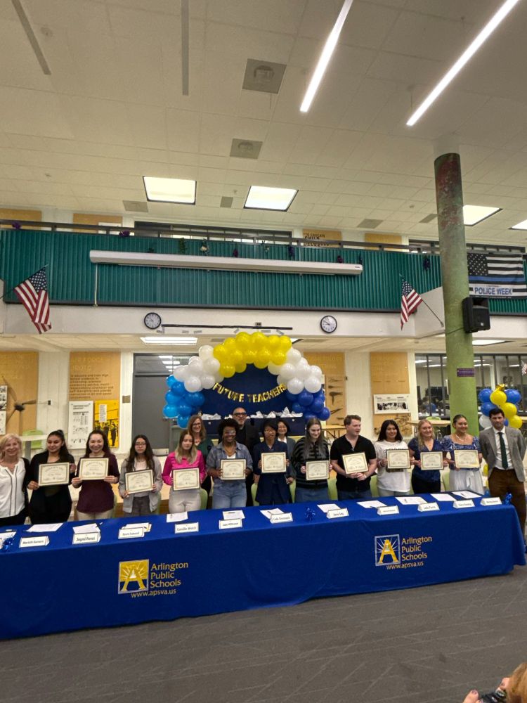Today, we proudly celebrated Future Teachers Signing Day with a collaboration between HR and Arlington Career Center. 12 passionate students are set to join Arlington Public Schools as full-time Teachers after university. We’re dedicated to shaping the future of education! 🎉📚