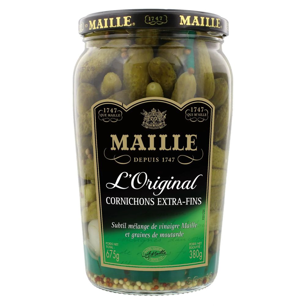 Pot de cornichon extra fin de marque Maille disposant encore du regretté "panier à cornichon" qui évitait de mettre les doigts dans l'horrible vinaigre