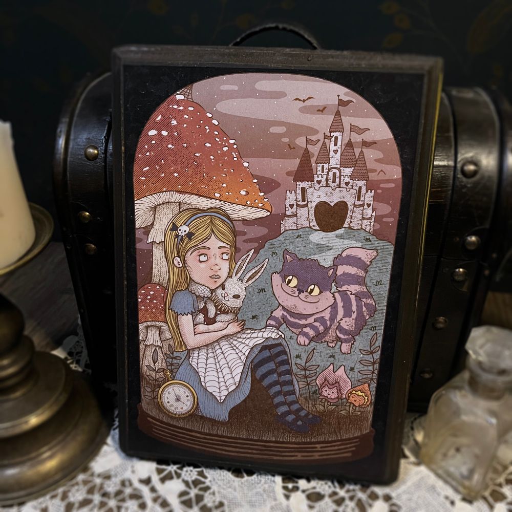 Alice in wonderland print