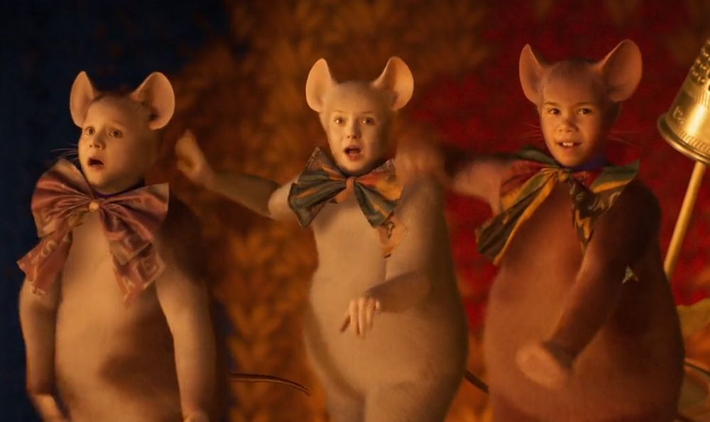 Trois Souris en CGI avec des visages d'enfants. Le screen vient du film Cats (2019)