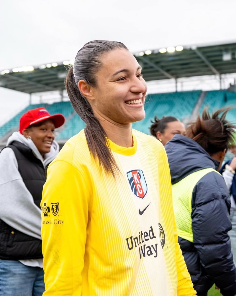 KC Current keeper Lorena exists in the NWSL.